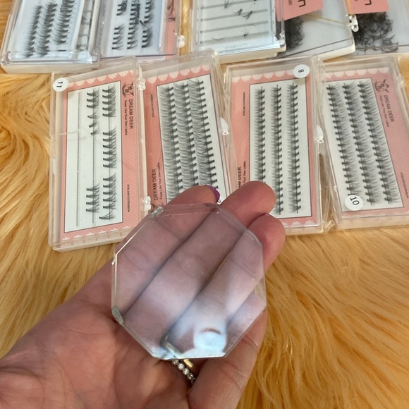 Lash Extension 20 Piece Bundle STEAL! FIRM PRICE!! - Picture 5 of 7